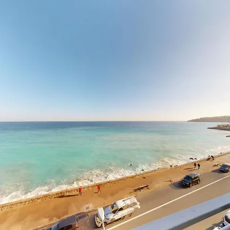 Apartamento Studio Climatise Avec Terrasse, Face A La Mer, Proche Centre-ville Et Plages - Fr-1-196-298 *